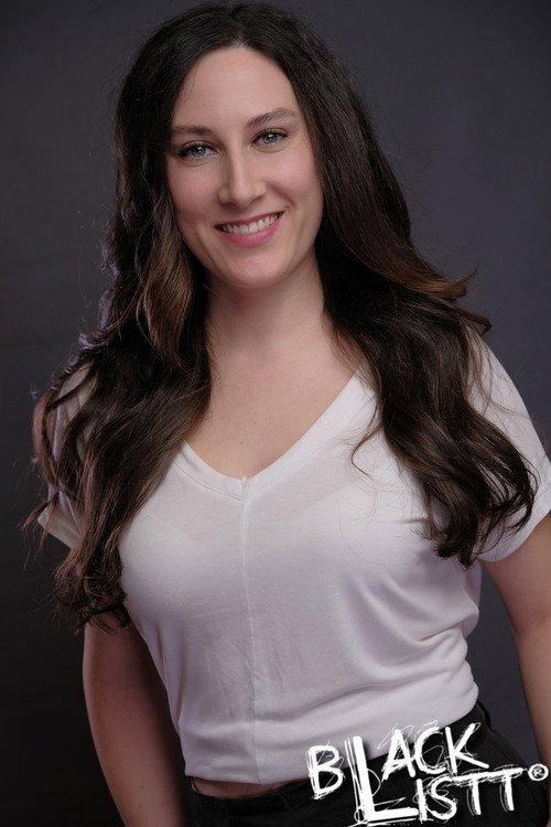 Photo of Merve Şen, Acting
