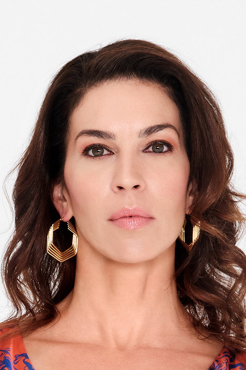 Electra Nikolouzou profile