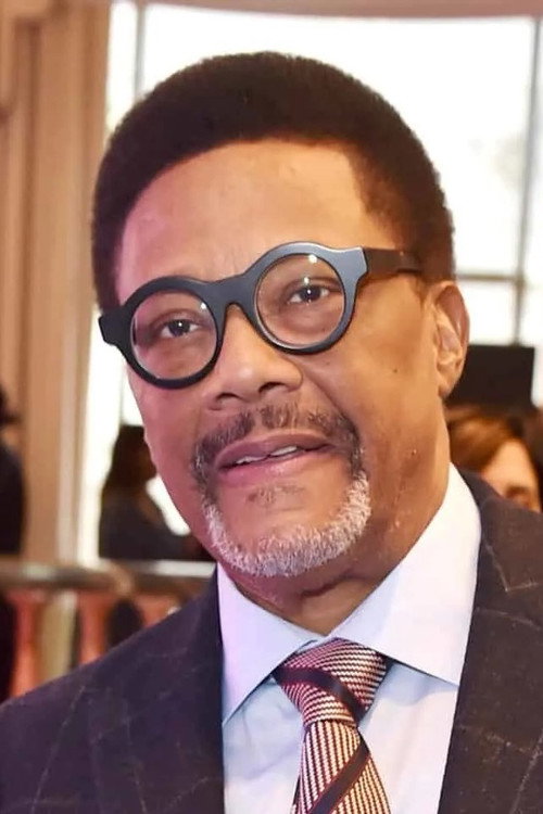 Photo of Judge Greg Mathis, Acting