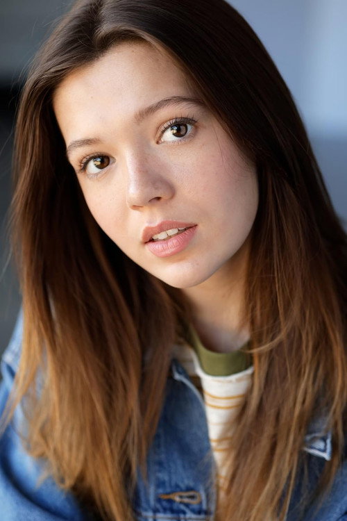 Photo of Emma Duchesneau, Acting