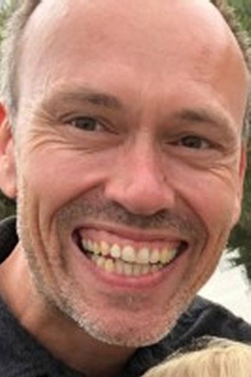 Photo of Simon Munk, Acting