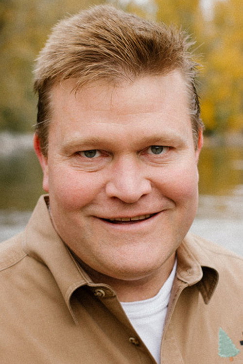 Photo of Clint Robertson, Acting