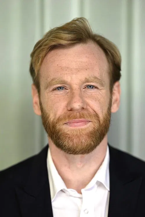 Brian Gleeson profile