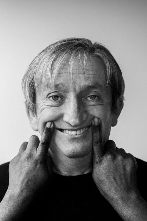 Diego León Hoyos profile