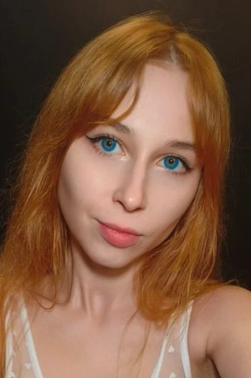 Photo of Laruna Mave, Acting