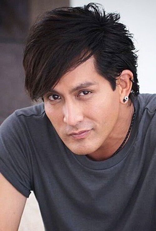 Pete Thongchua profile