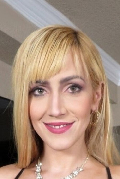 Photo of Holly Smith, Acting