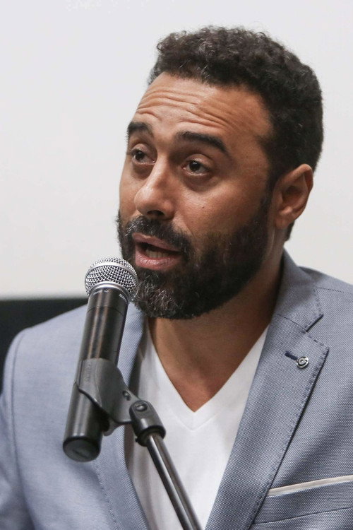 Photo of Arí Maniel Cruz, Directing