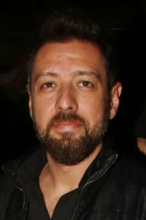 Manos Papagiannis profile