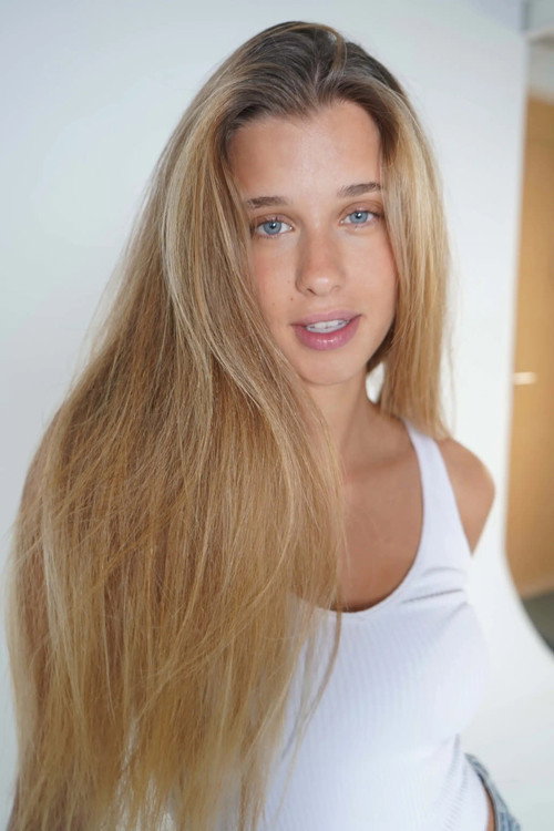 Photo of Victoria Kantch, Acting