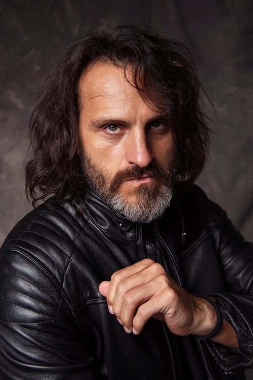 Emiliano Hasan profile