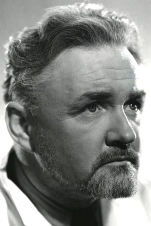 Photo of Tavs Neiiendam, Acting