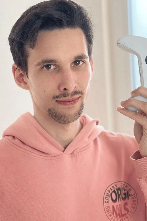 Gabriel Weiss profile