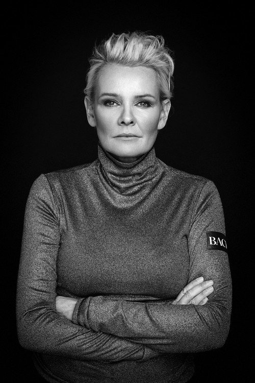 Eva Dahlgren profile