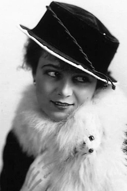 Photo of Claire Anderson, Acting
