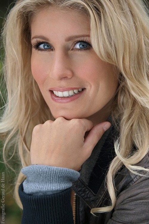 Photo of Maud Mulder, Acting