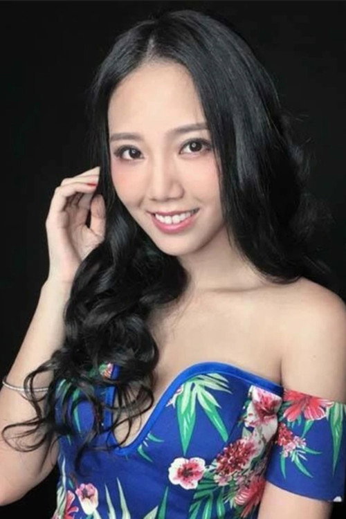 Photo of Maggie Li, Acting