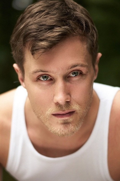 Photo of Alexander Becht, Acting