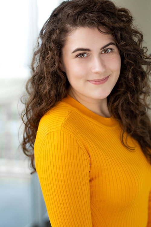 Photo of Erin Neil, Acting