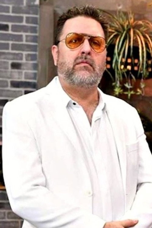 Adrián Herrera profile