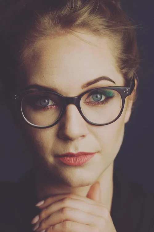 Photo of Stephanie Jaskot, Acting