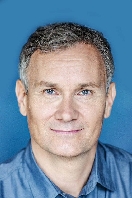 Photo of Steve Cumyn, Acting