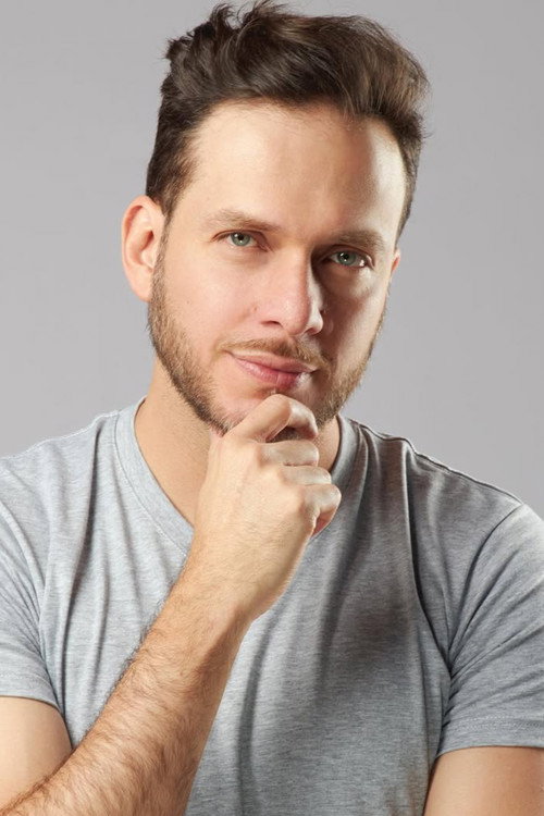 César Alvarez profile