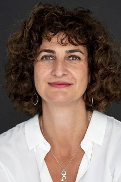 Photo of Pelin Esmer, Directing