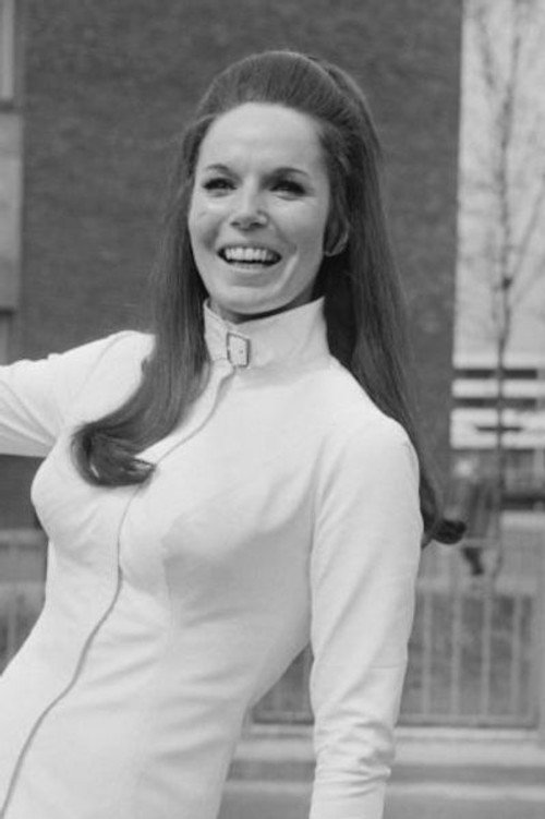 Photo of Gina Warwick, Acting