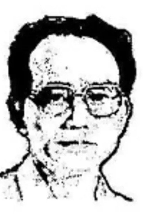 Photo of Jinjie Huang, Writing