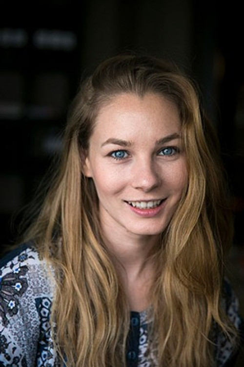 Emöke Zsigmond profile