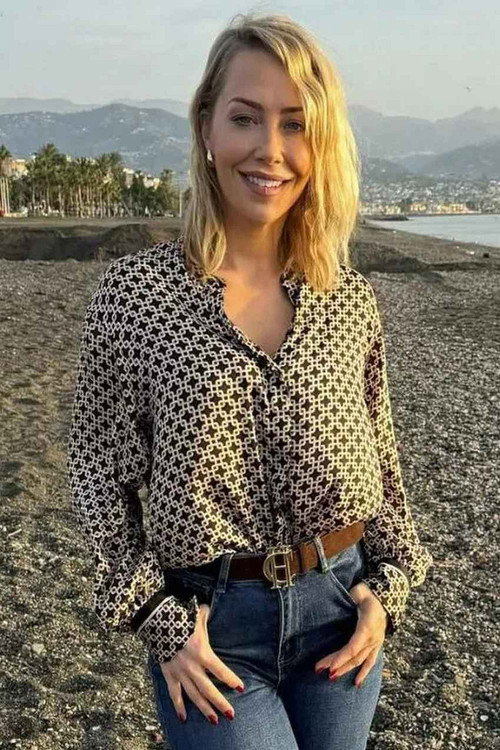 Photo of Laura Hamilton, Acting