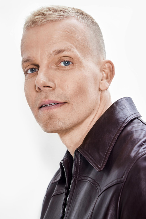 Photo of Elastinen, Acting