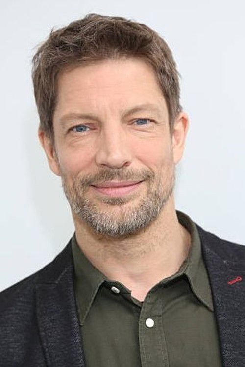 Mickey Hardt profile