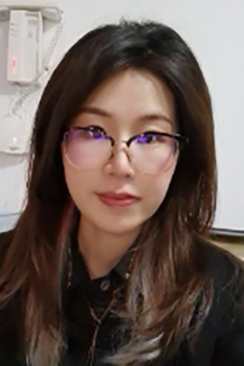 Photo of Lin Jiang, Writing