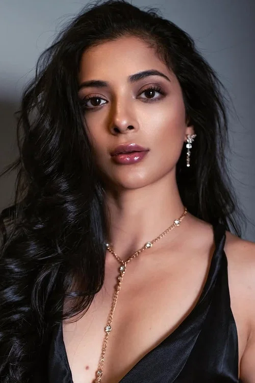 Photo of Afreen Alvi, Acting