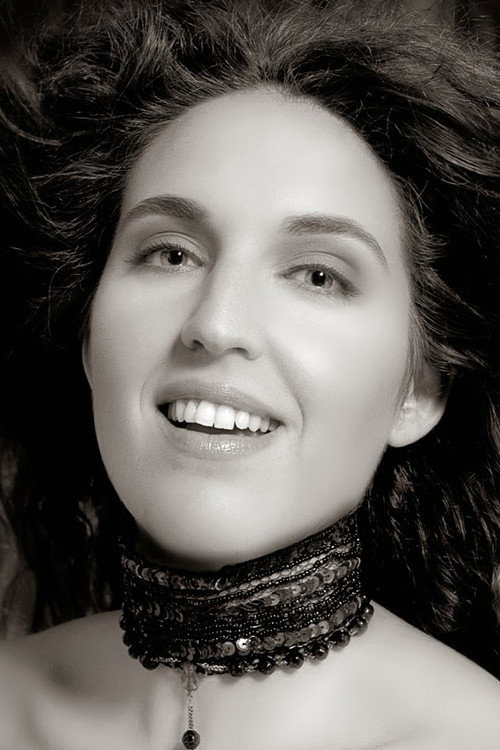Photo of Norah Amsellem, Acting