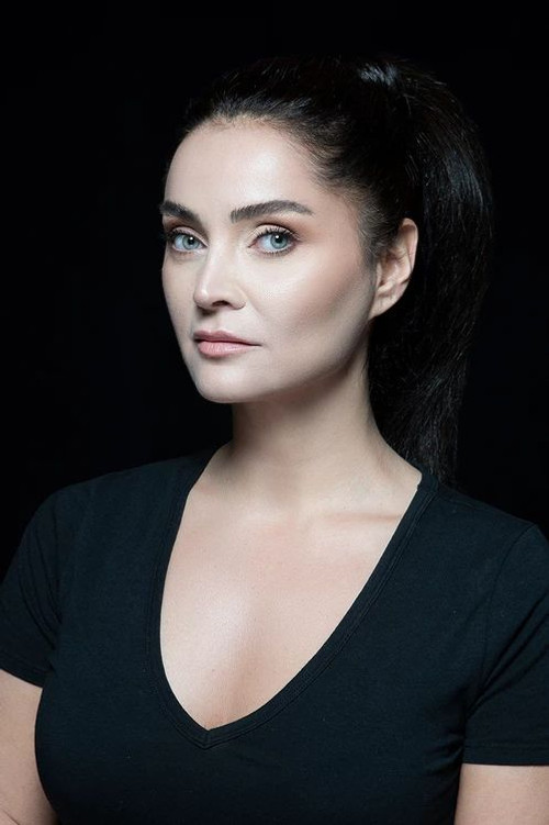 Betül Şahin profile