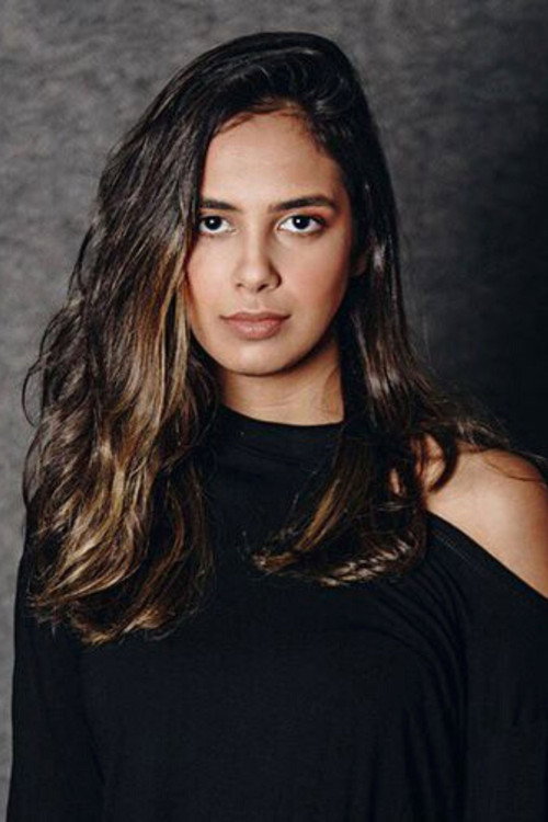 Photo of Allana Oliveira, Acting