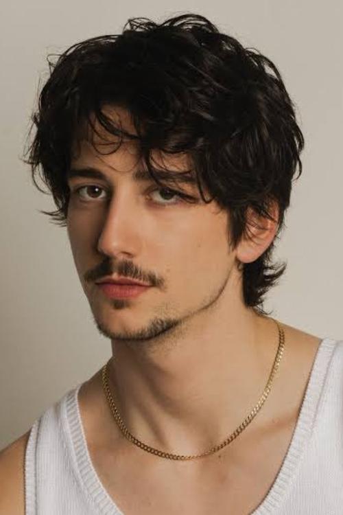 Milo Manheim profile