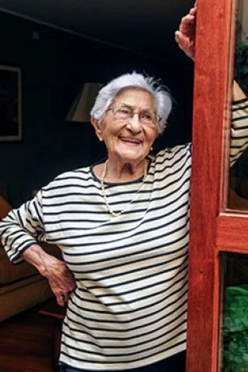 Photo of Élide Brero, Acting