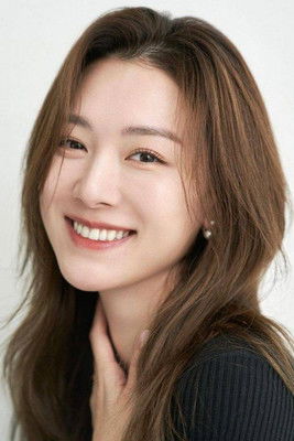 Venus Wong Man-Yik profile