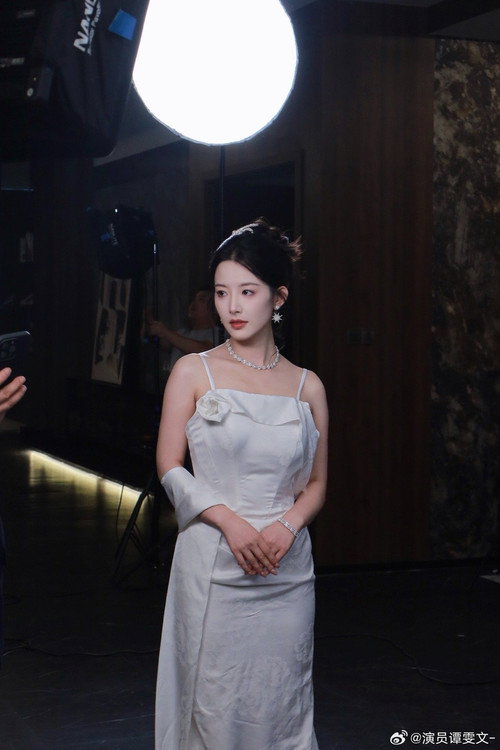 Photo of Tan Wenwen, Acting