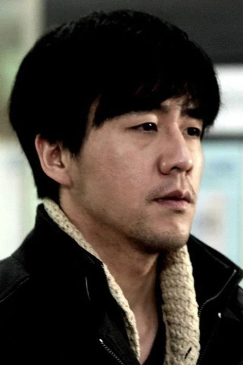Photo of Jung Dan-woo, Writing