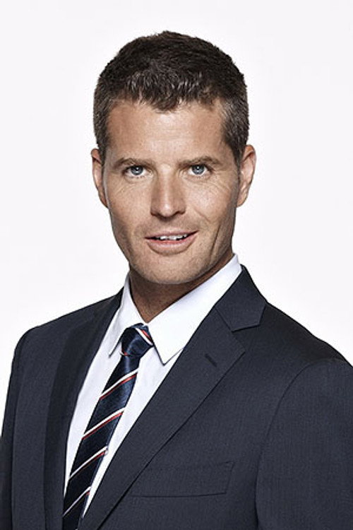 Photo of Pete Evans, Acting