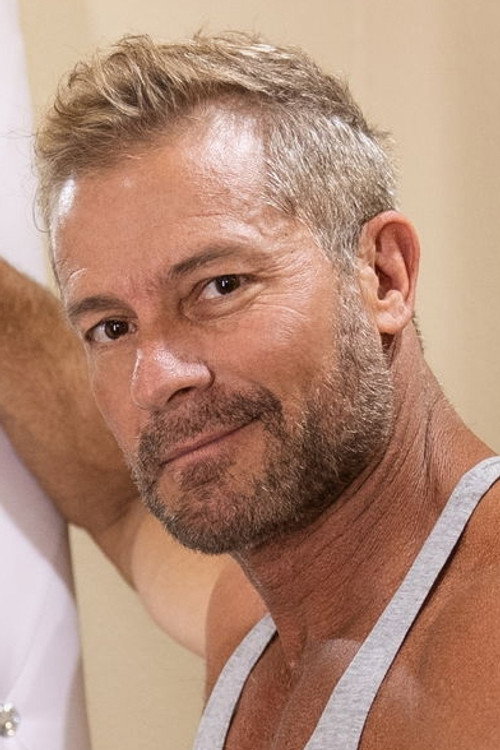Photo of Greg Dixxon, Acting