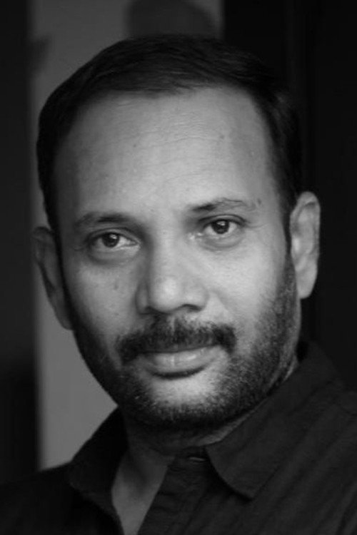 Photo of Chezhiyan, Camera