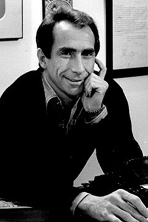 Photo of Daniel Más, Writing