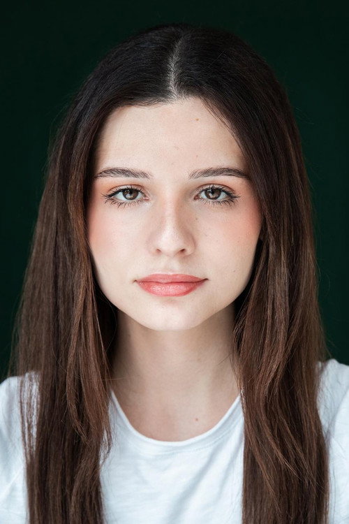 Photo of Mia Fernandes, Acting