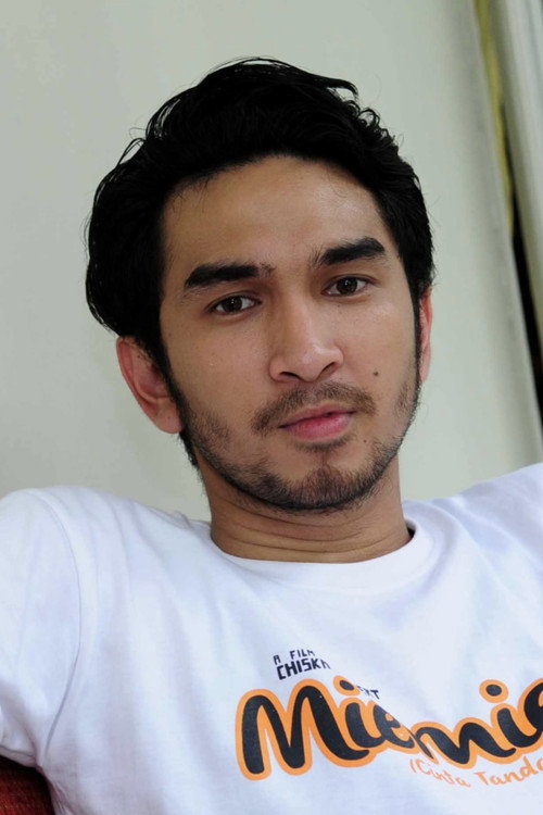 Photo of Amec Aris, Acting